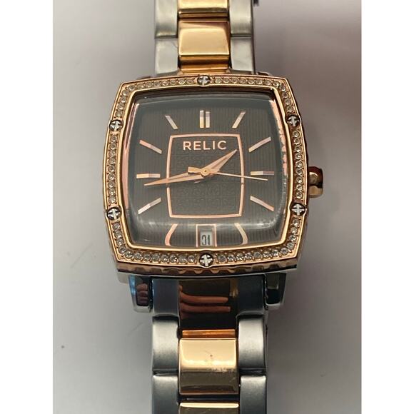 Relic ZR34175 Womens Watch 30mm Rose Gold - New Battery - WR 30m Wrist 5.25 - Picture 7 of 11